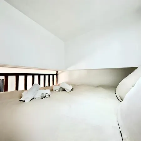 דירה Mezzanine Cosy 4p Champs Elysees *